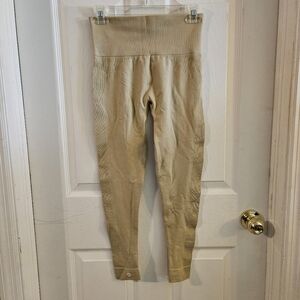 Set Active x MadHappy Colab Sculptflex Leggings Beige Size Medium Seamless